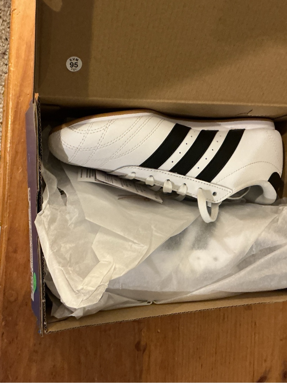 adidas White Taekwondo and Black Classic Three-Stripe Sneakers JR6806. Size 6.